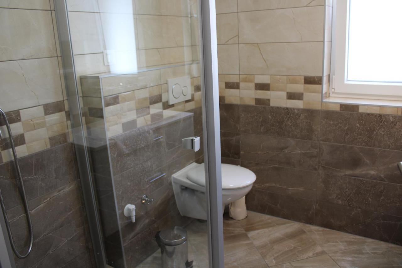 Appartement Nella Apartman à Siófok Extérieur photo
