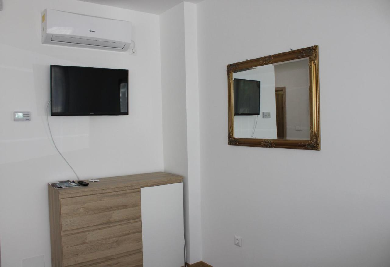 Appartement Nella Apartman à Siófok Extérieur photo